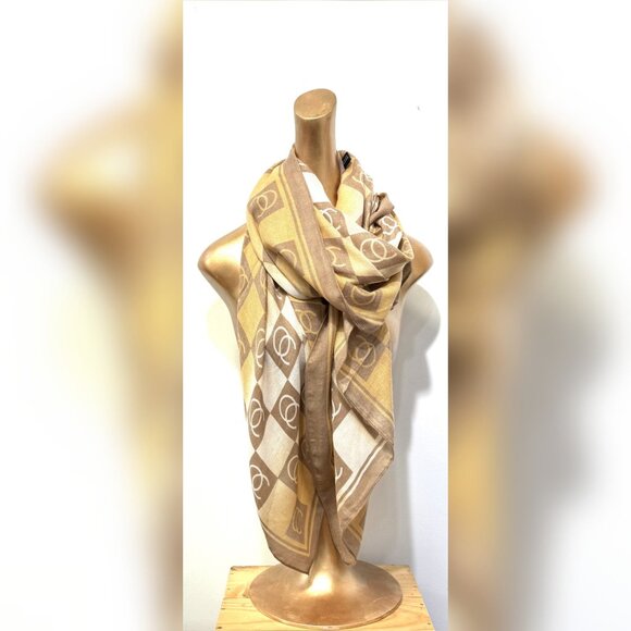🆕️ 💖💖Matt Gold Checkered Statement Scarf - Picture 1 of 1